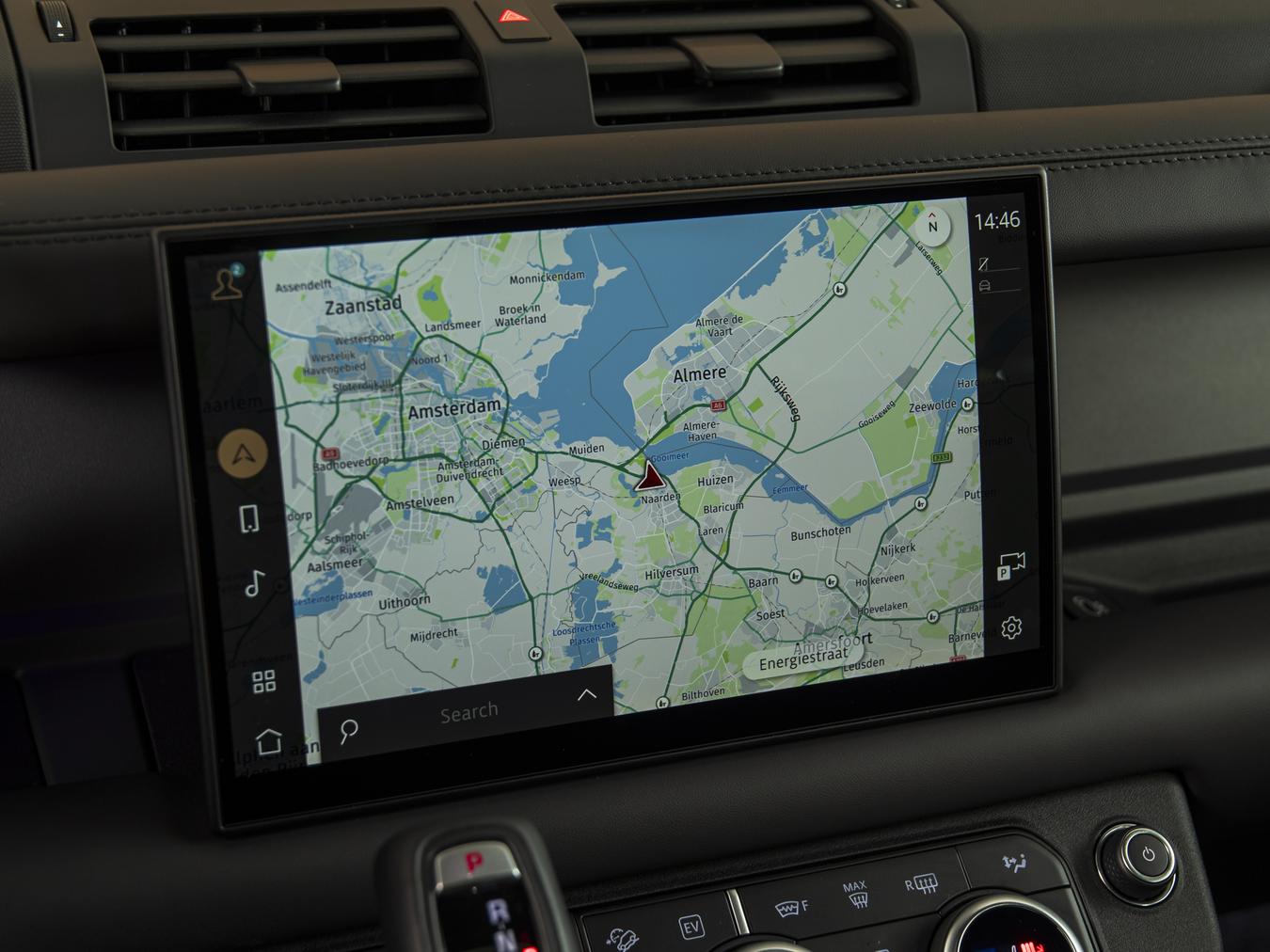 Land Rover Defender 110 X-Dynamic HSE P300e