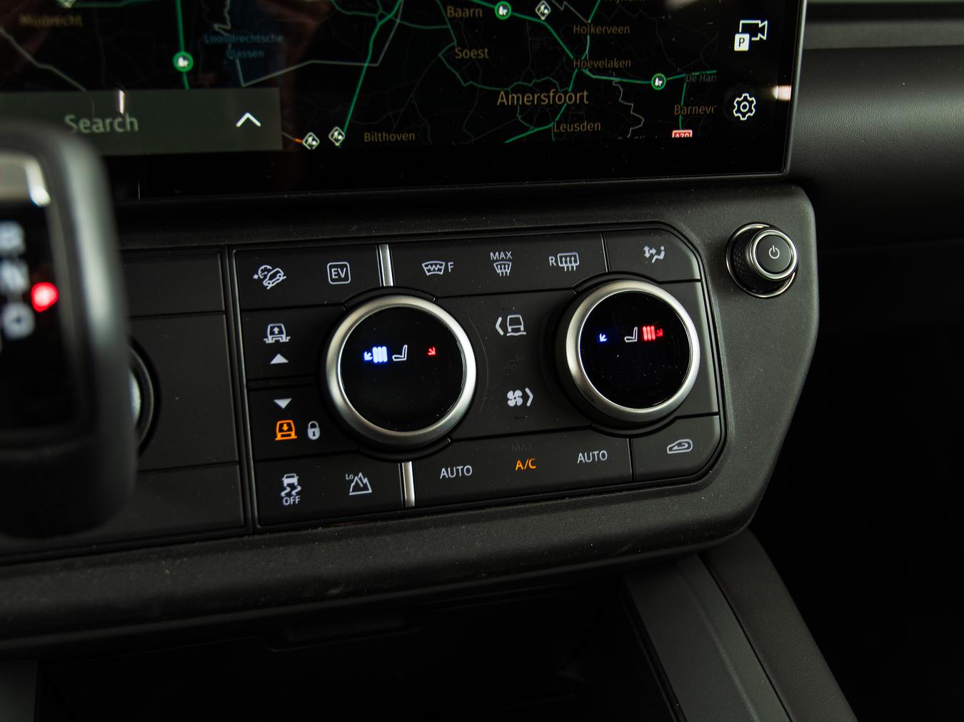 Land Rover Defender 110 X-Dynamic HSE P300e