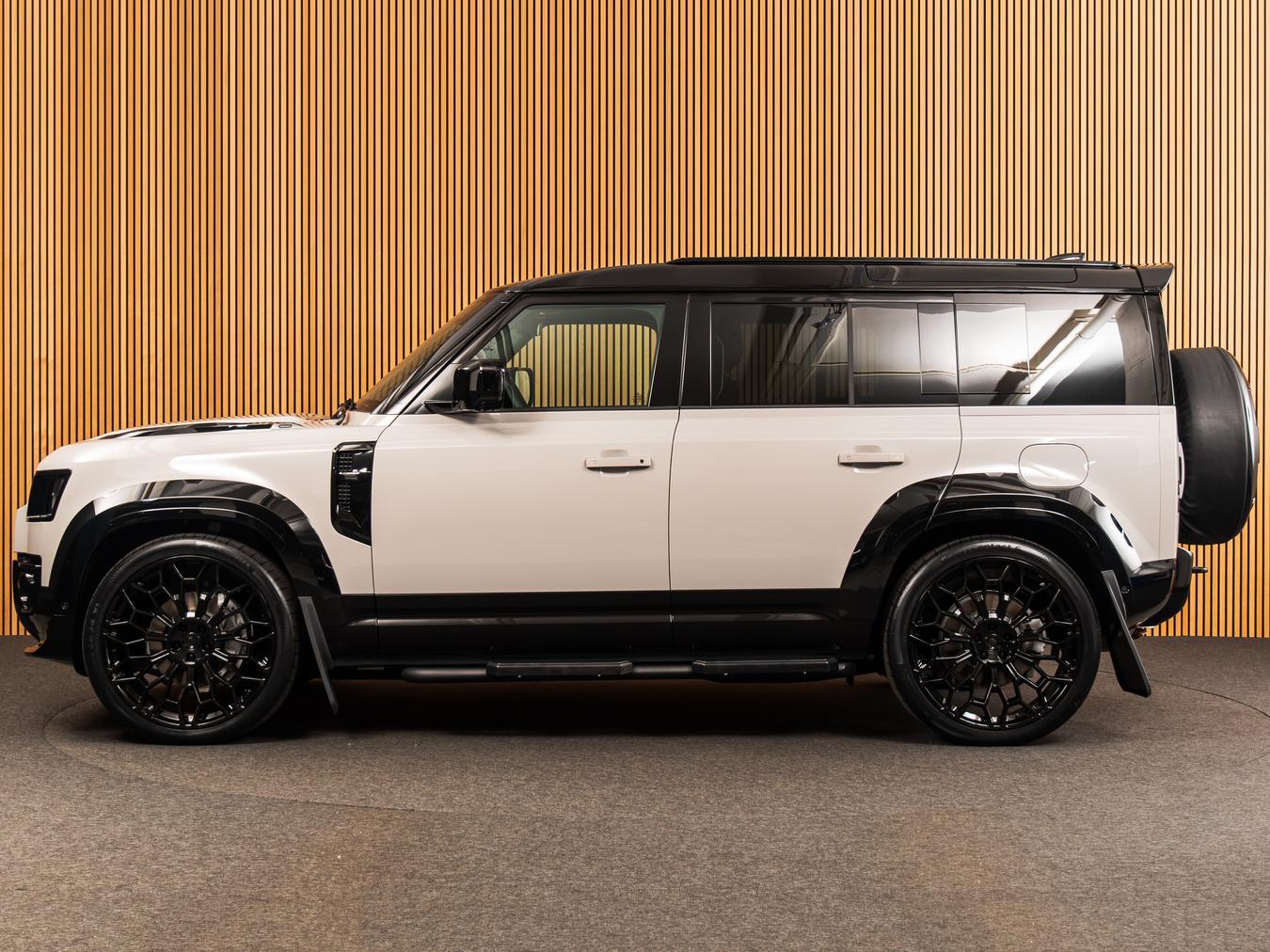 Land Rover Defender 110 X-Dynamic HSE P300e