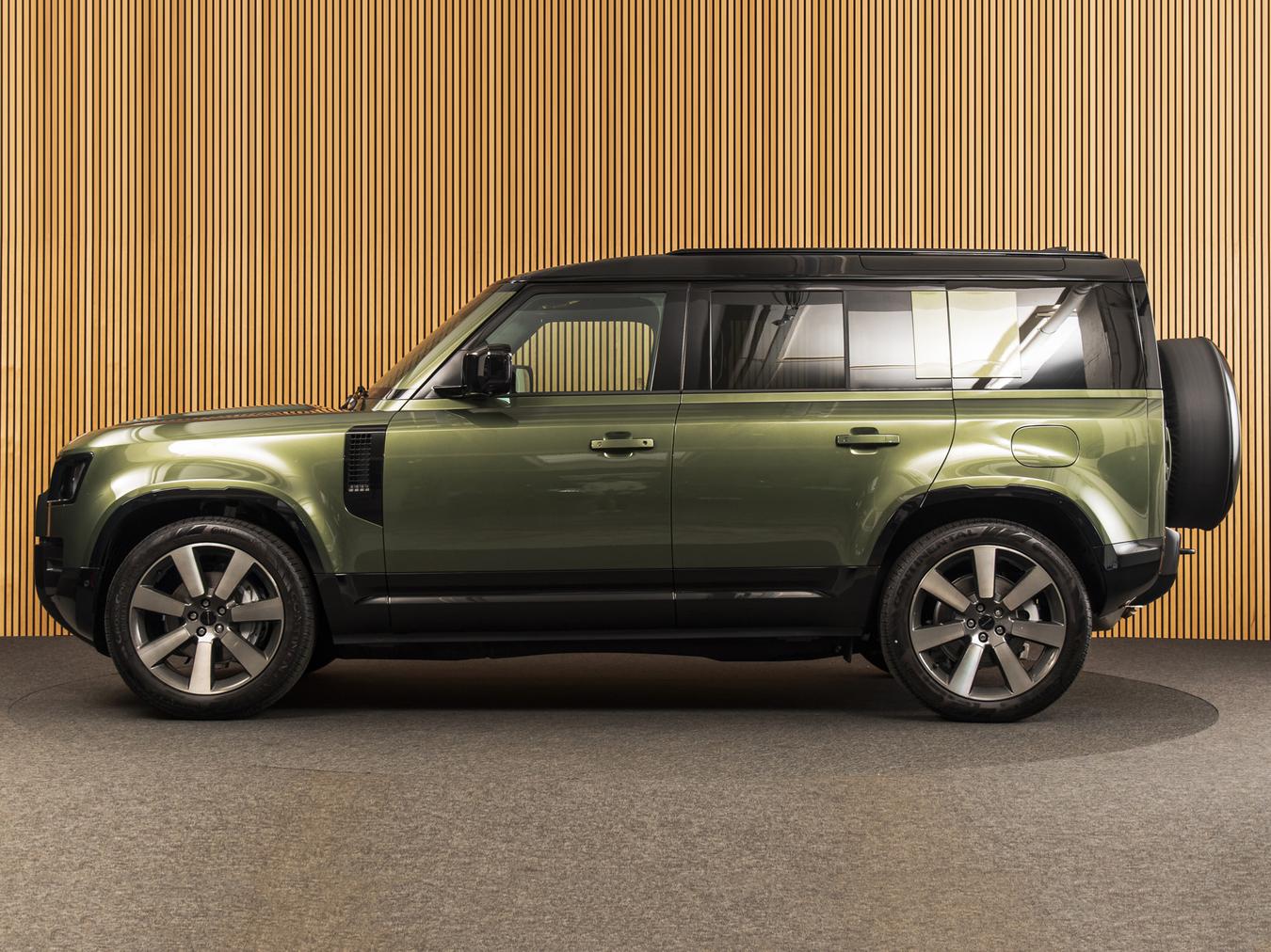 Land Rover Defender 110 X-Dynamic HSE P300e