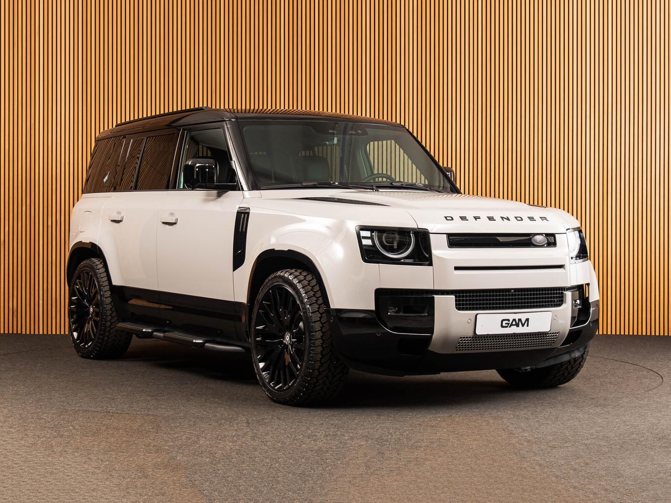 Land Rover Defender 110 X-Dynamic HSE P300e