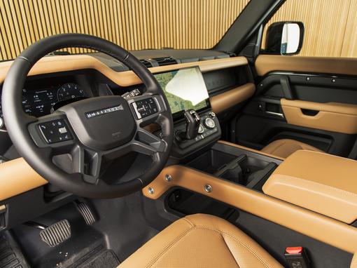Land Rover Defender 110 X-Dynamic HSE P300e