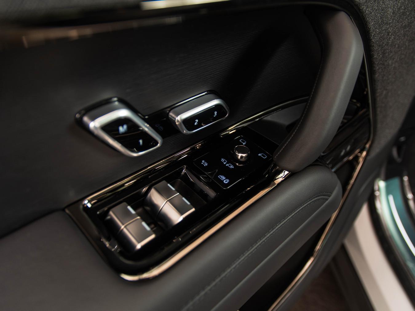 Land Rover Range Rover Sport P460e Dynamic HSE