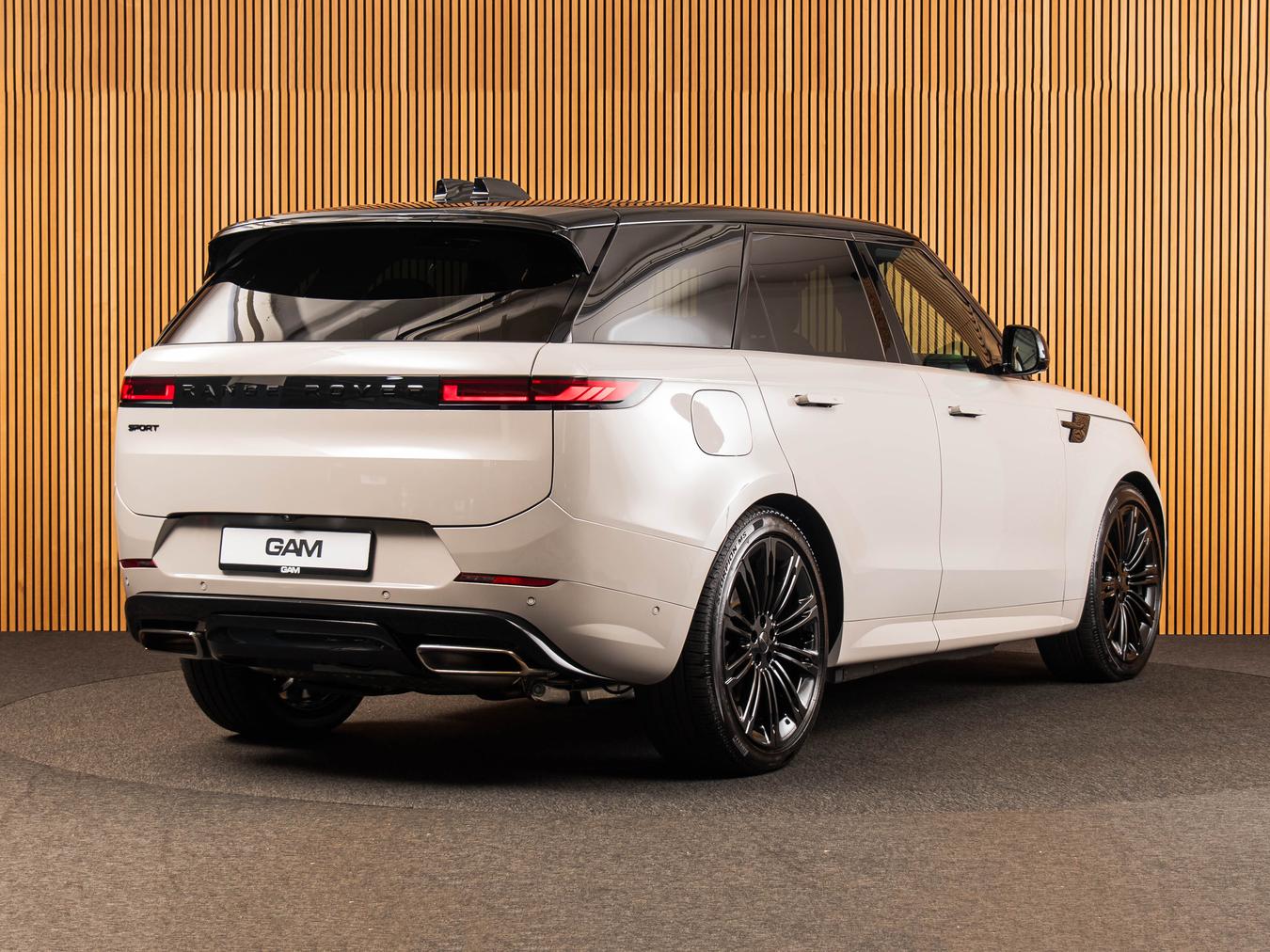 Land Rover Range Rover Sport P460e Dynamic HSE