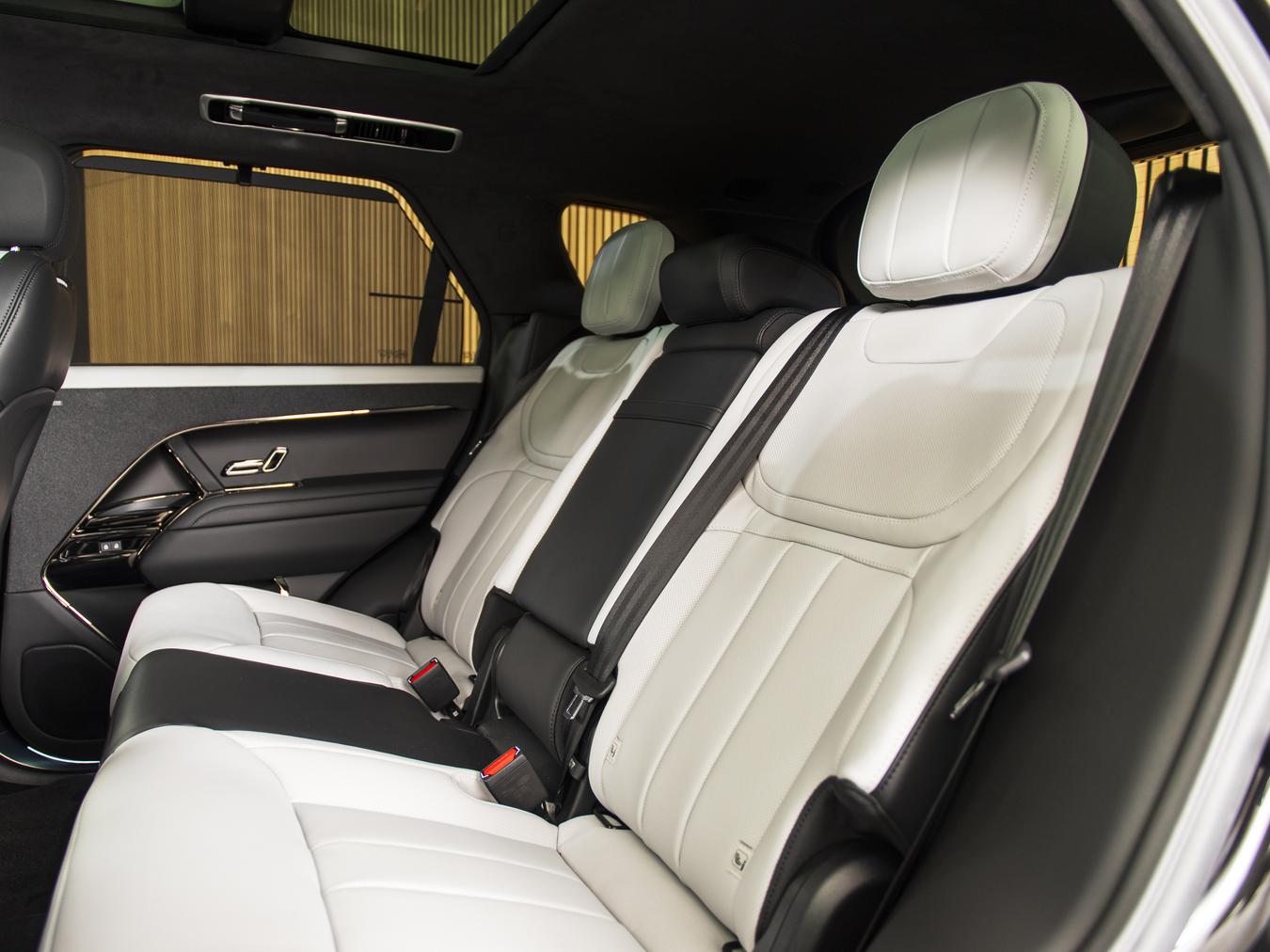 Land Rover Range Rover Sport P550e Autobiography