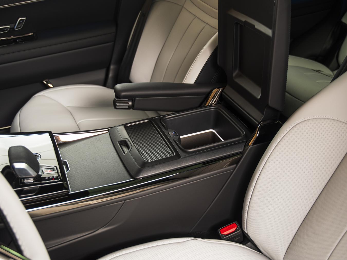 Land Rover Range Rover Sport P550e Autobiography