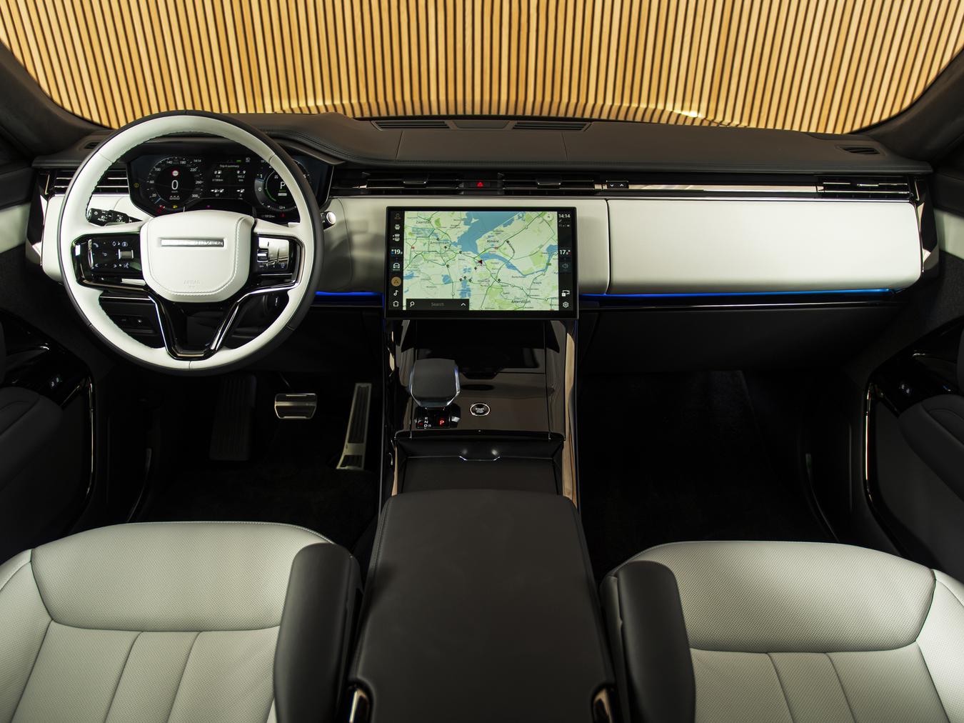 Land Rover Range Rover Sport P550e Autobiography
