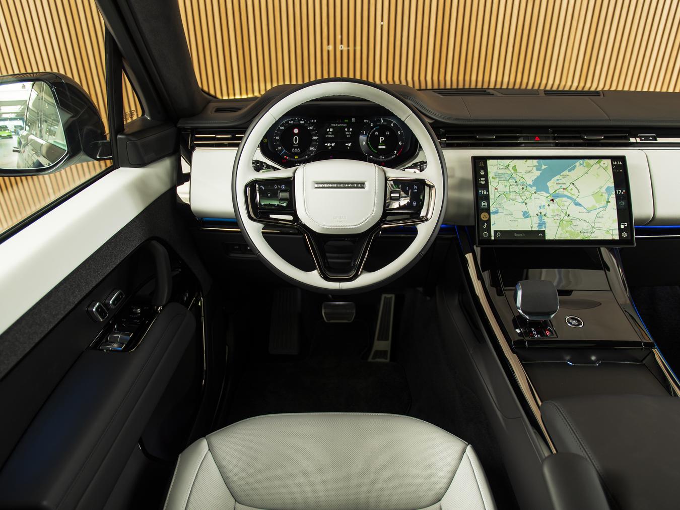 Land Rover Range Rover Sport P550e Autobiography