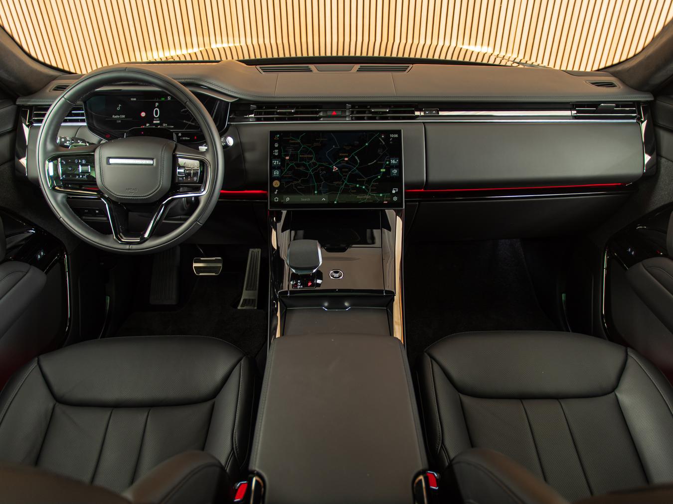 Land Rover Range Rover Sport P550e Autobiography