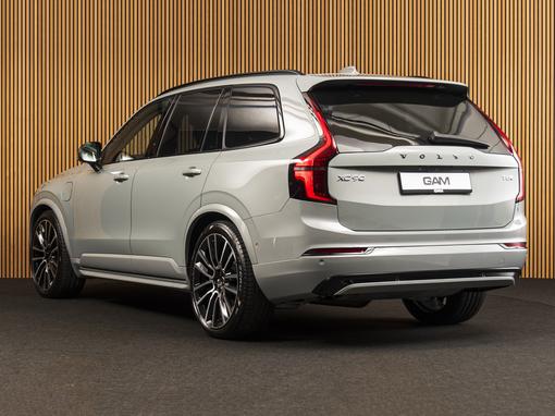 Volvo XC90 T8 Plus Dark