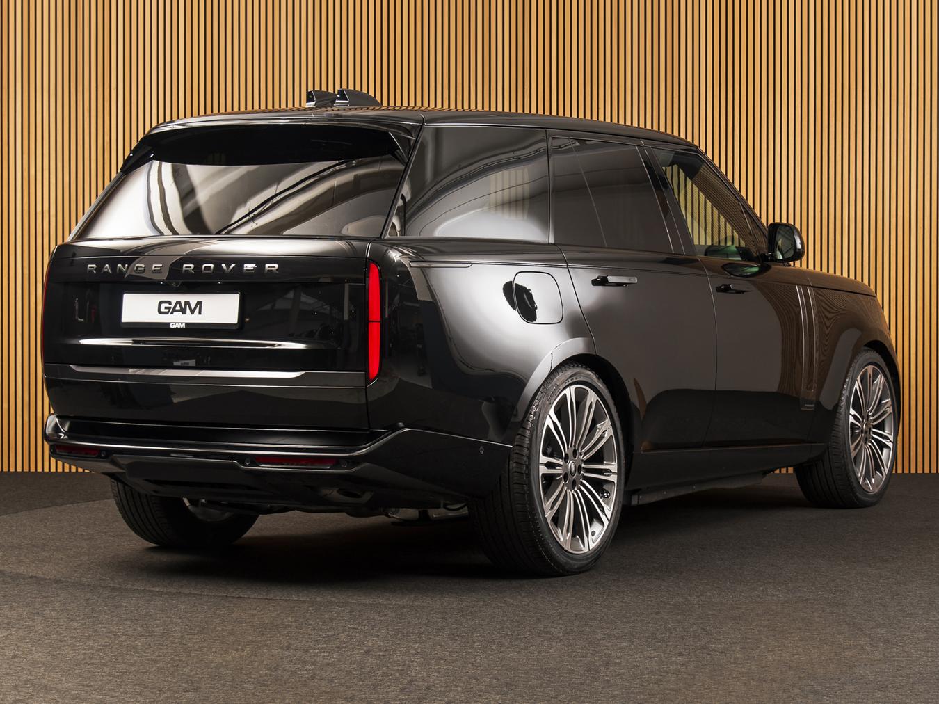 Land Rover Range Rover P550e Autobiography