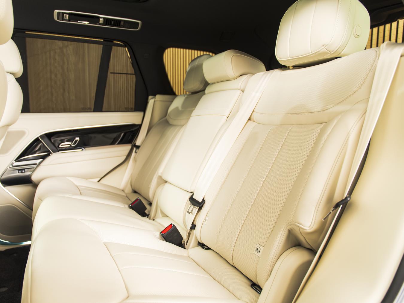 Land Rover Range Rover P460e HSE