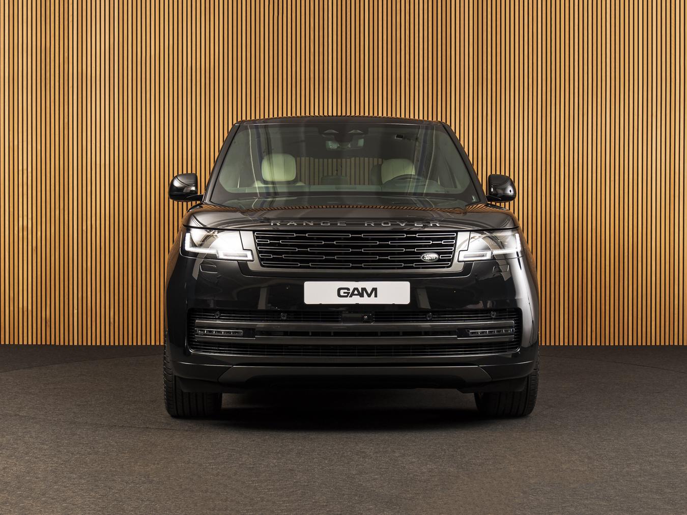 Land Rover Range Rover P460e HSE