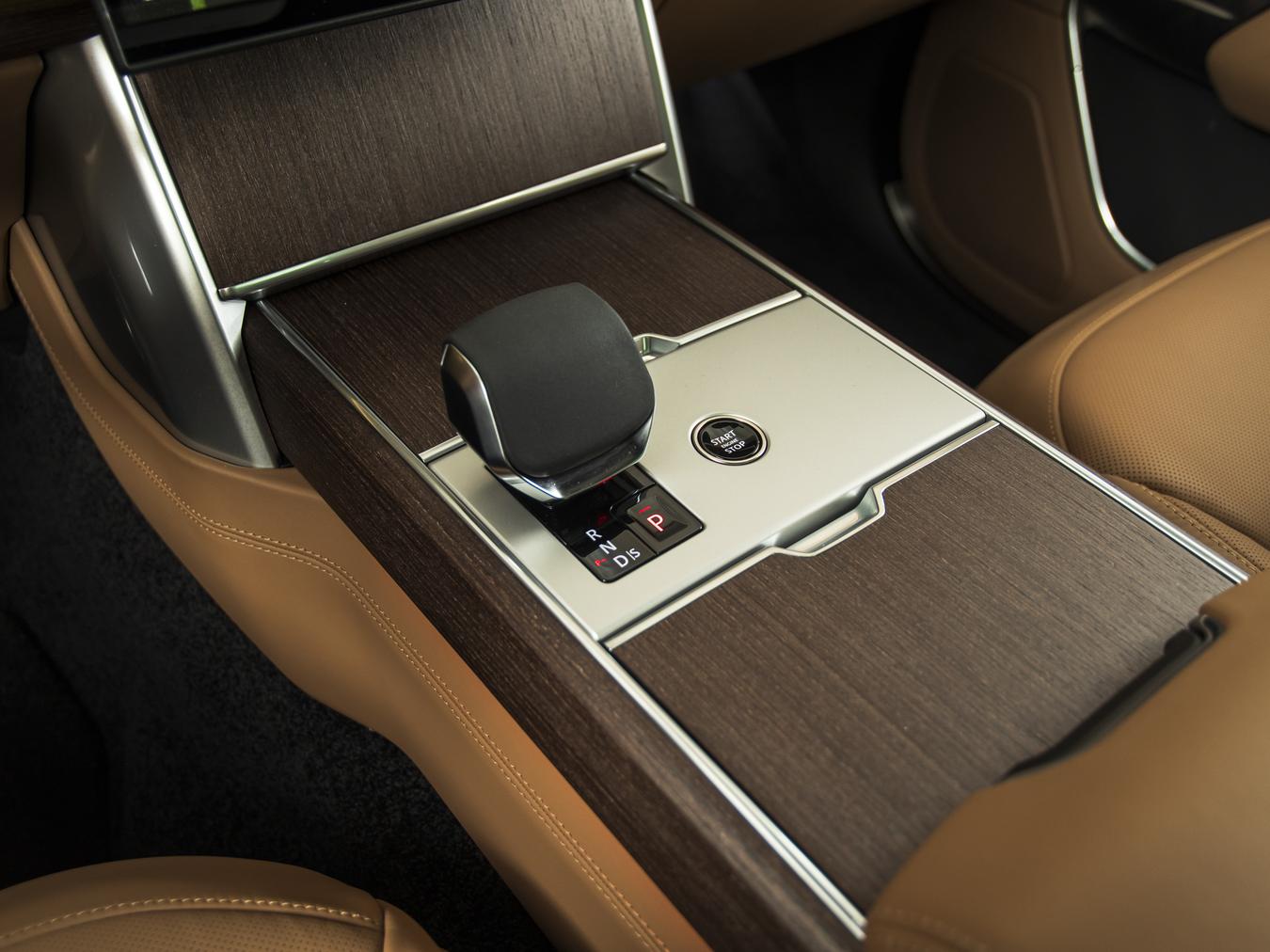 Land Rover Range Rover P460e HSE