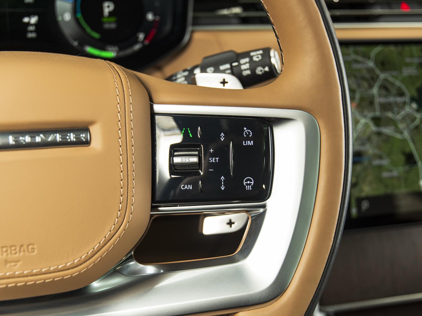 Land Rover Range Rover P460e HSE