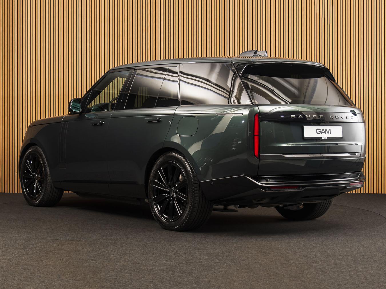 Land Rover Range Rover P460e HSE