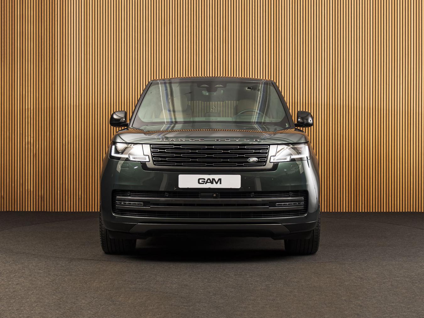 Land Rover Range Rover P460e HSE