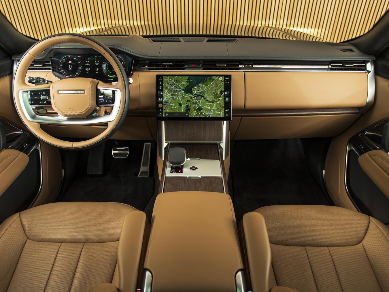 Land Rover Range Rover P460e HSE