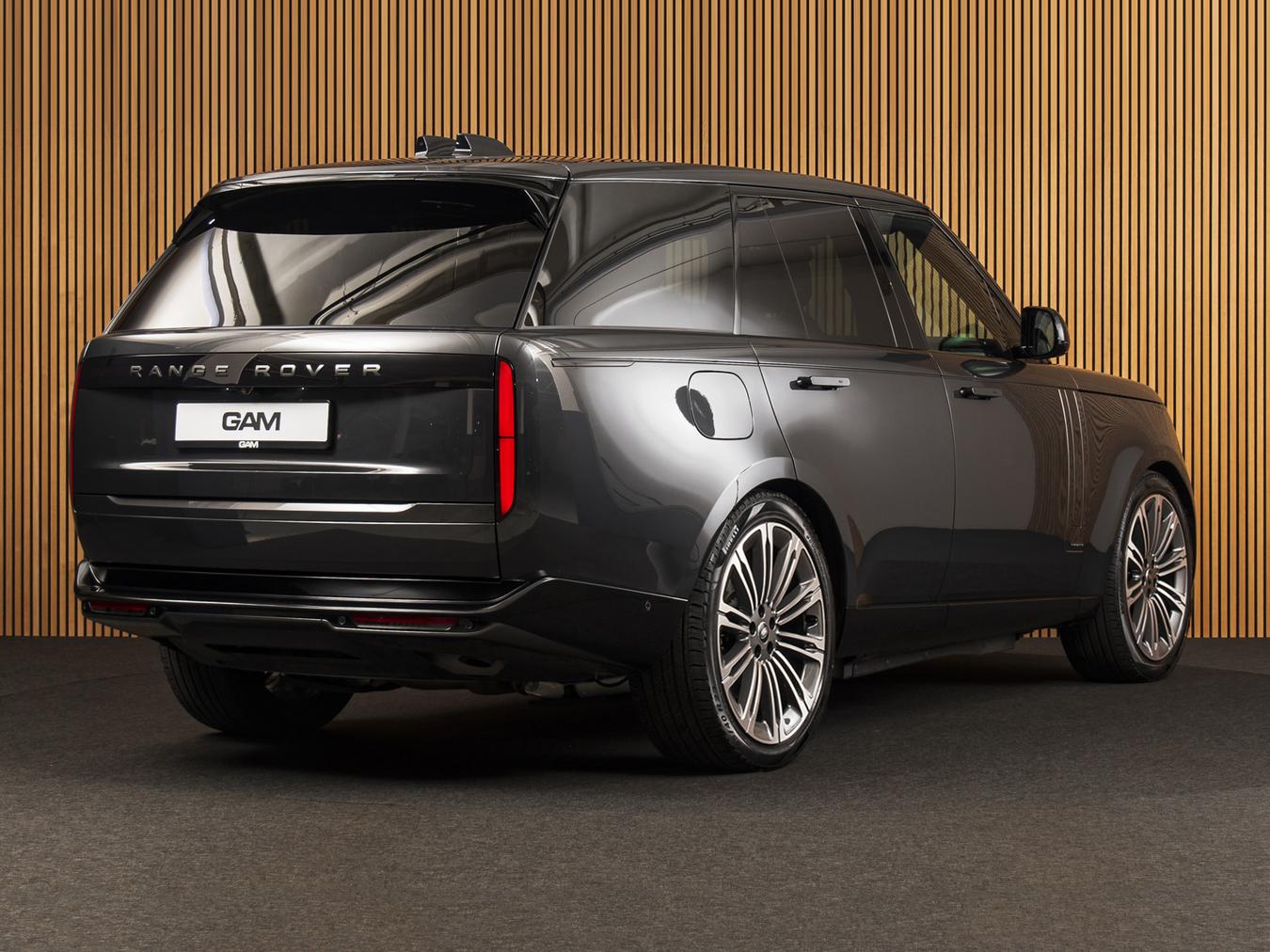 Land Rover Range Rover P550e Autobiography