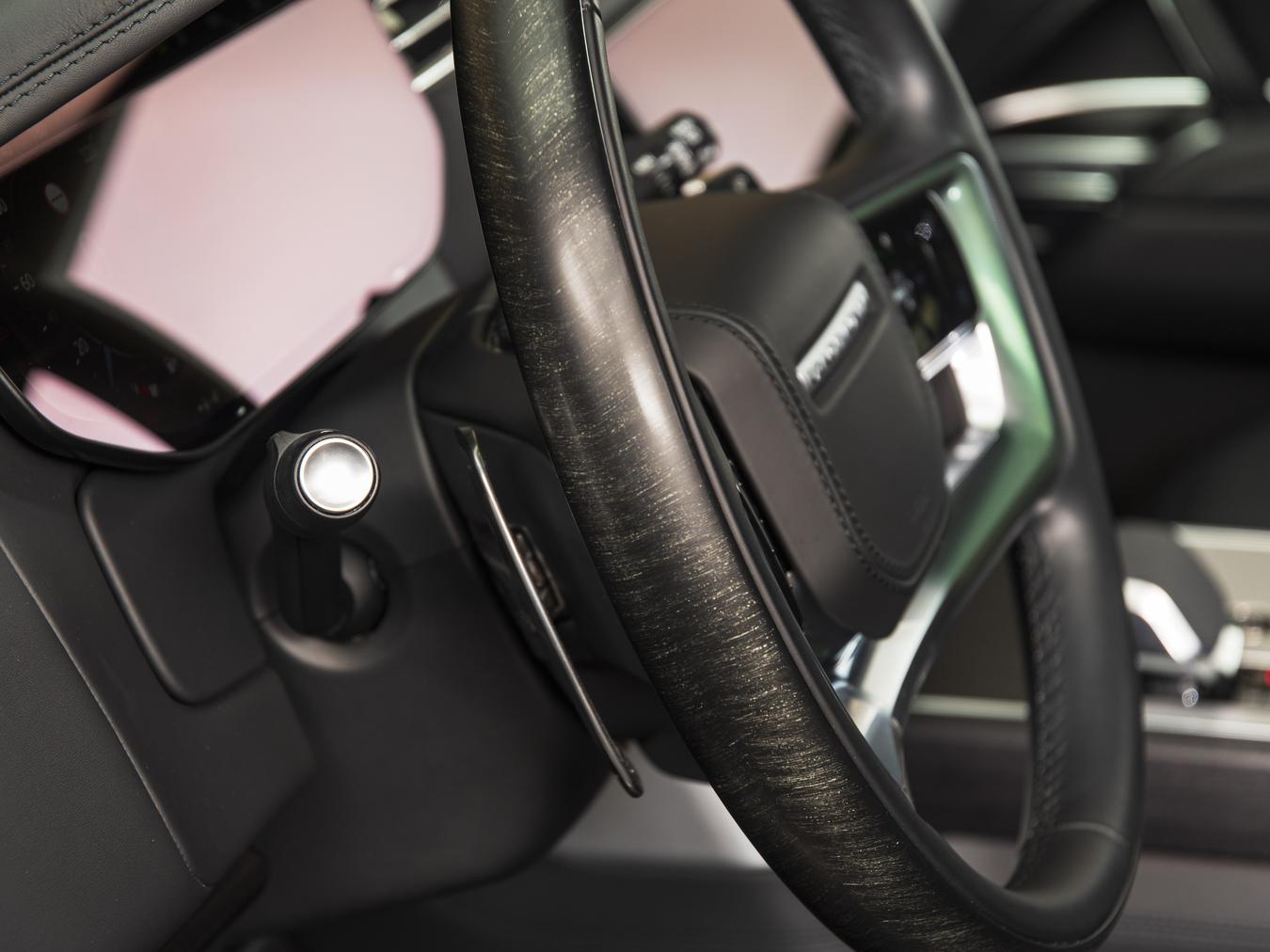 Land Rover Range Rover P550e Autobiography