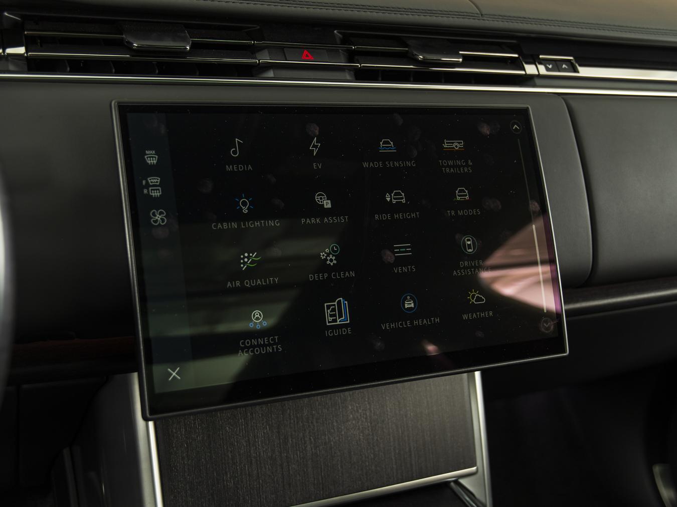 Land Rover Range Rover P550e Autobiography