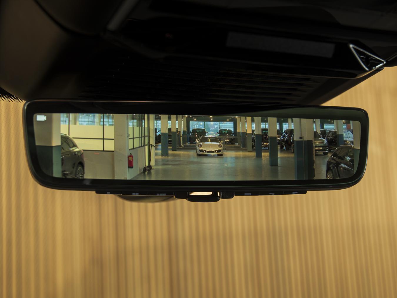 Land Rover Range Rover P550e Autobiography