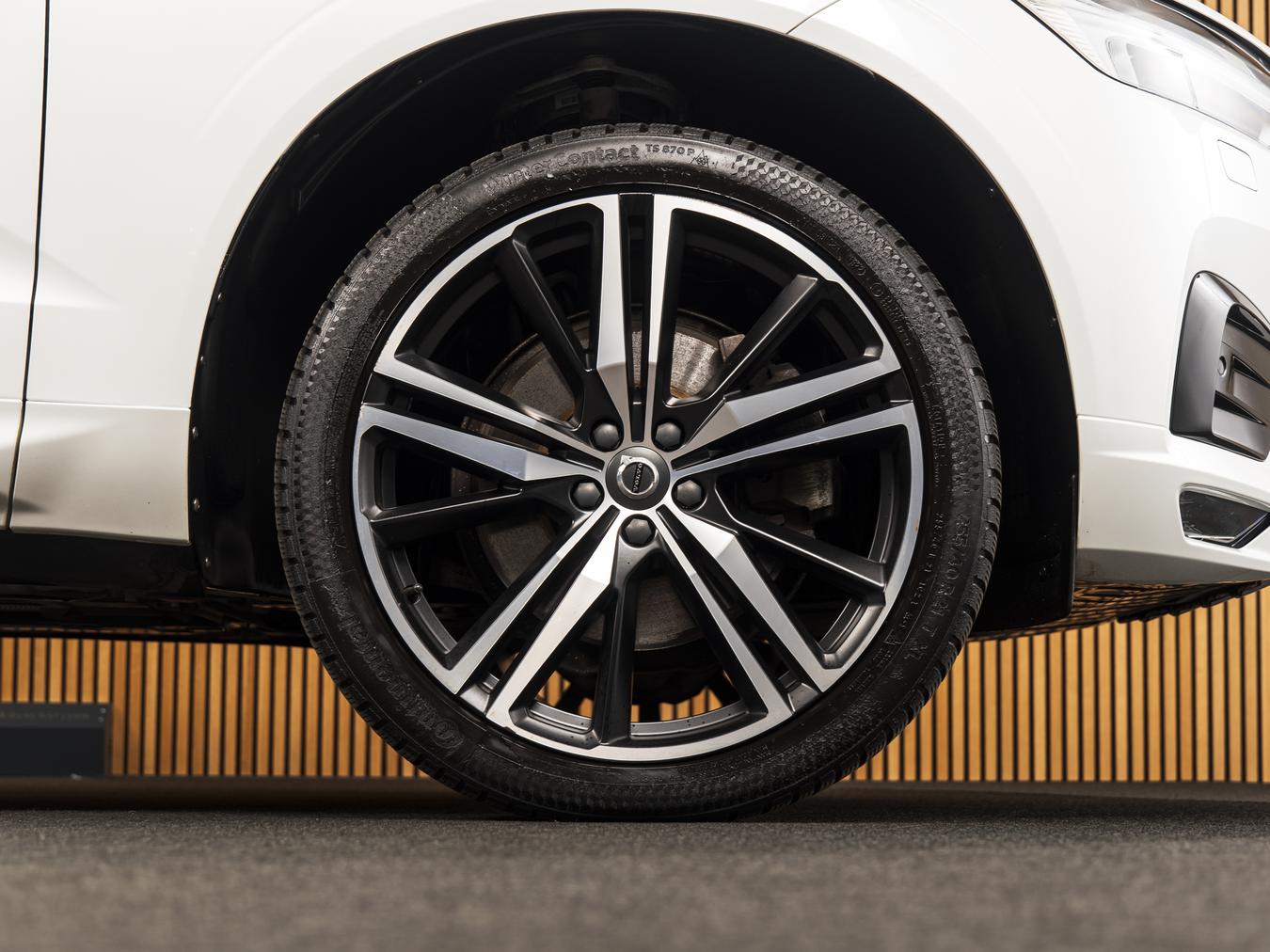 Volvo XC60 2.0 B4 R-Design