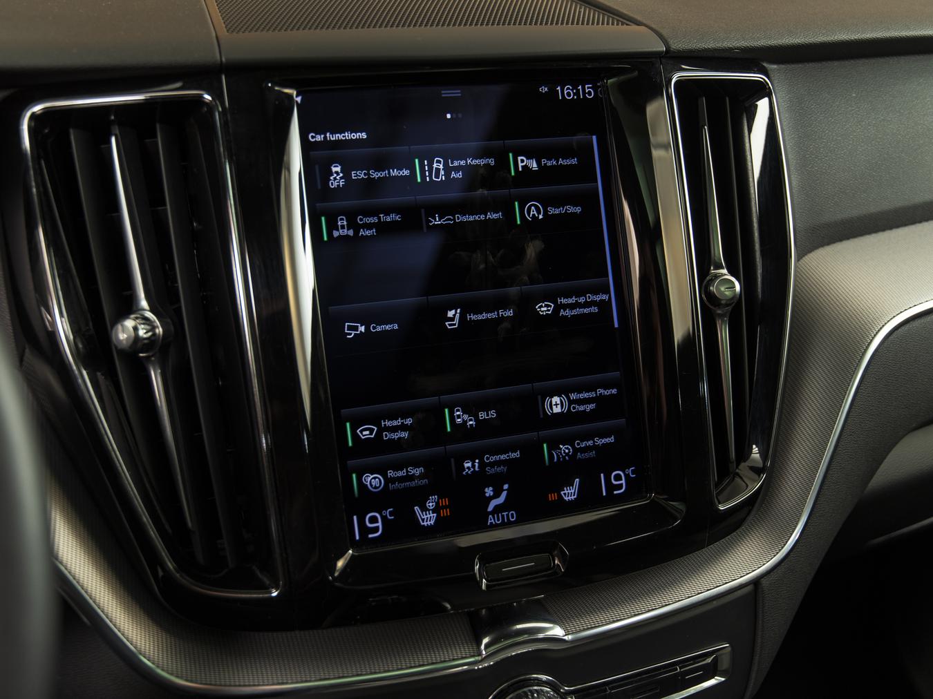 Volvo XC60 2.0 B4 R-Design