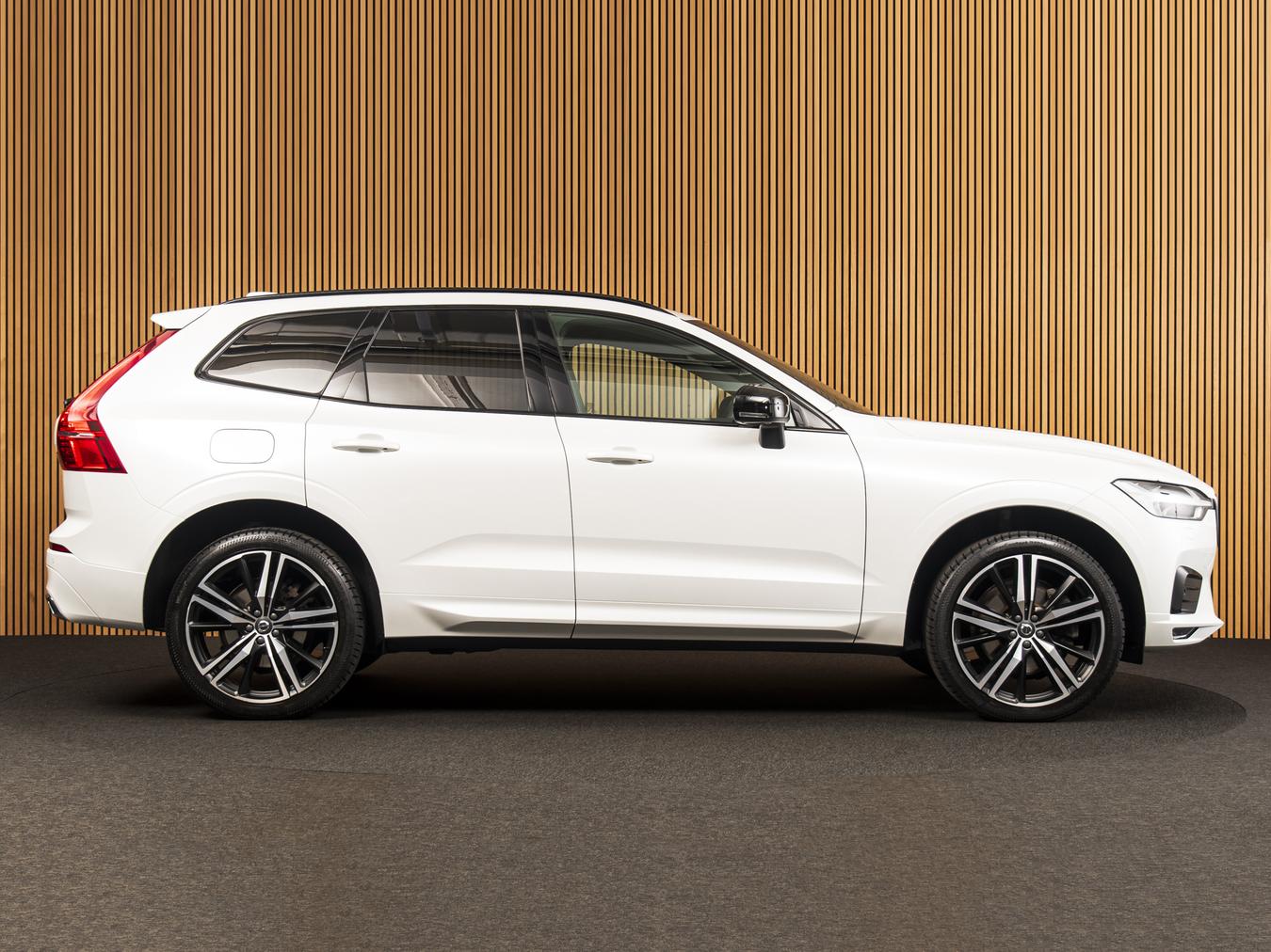 Volvo XC60 2.0 B4 R-Design