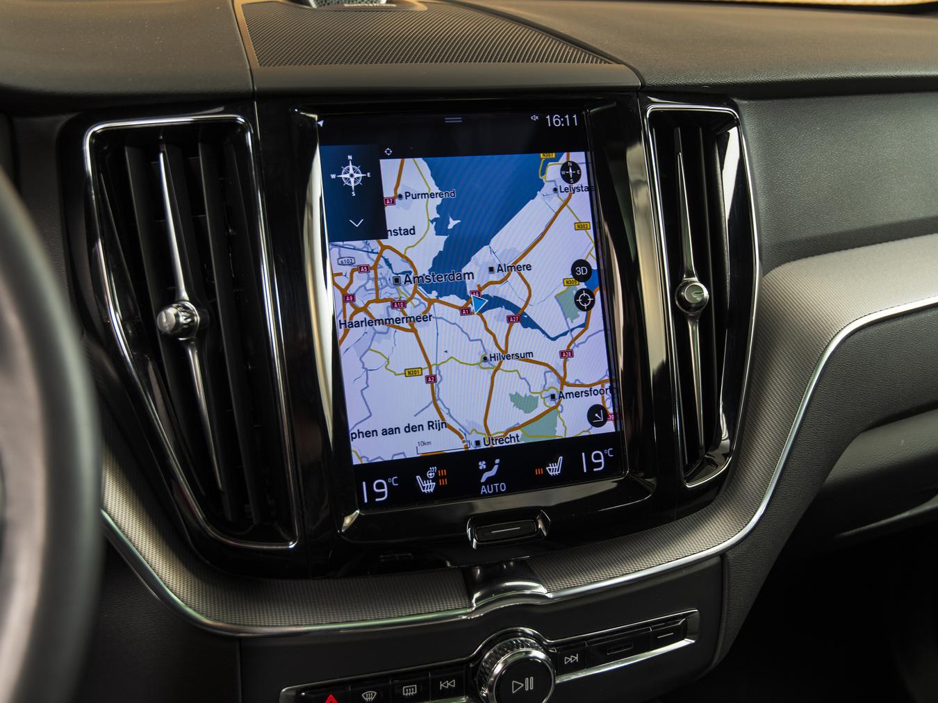 Volvo XC60 2.0 B4 R-Design