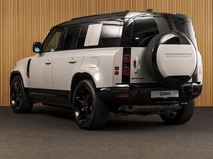 Land Rover Defender 110 X-Dynamic HSE P300e