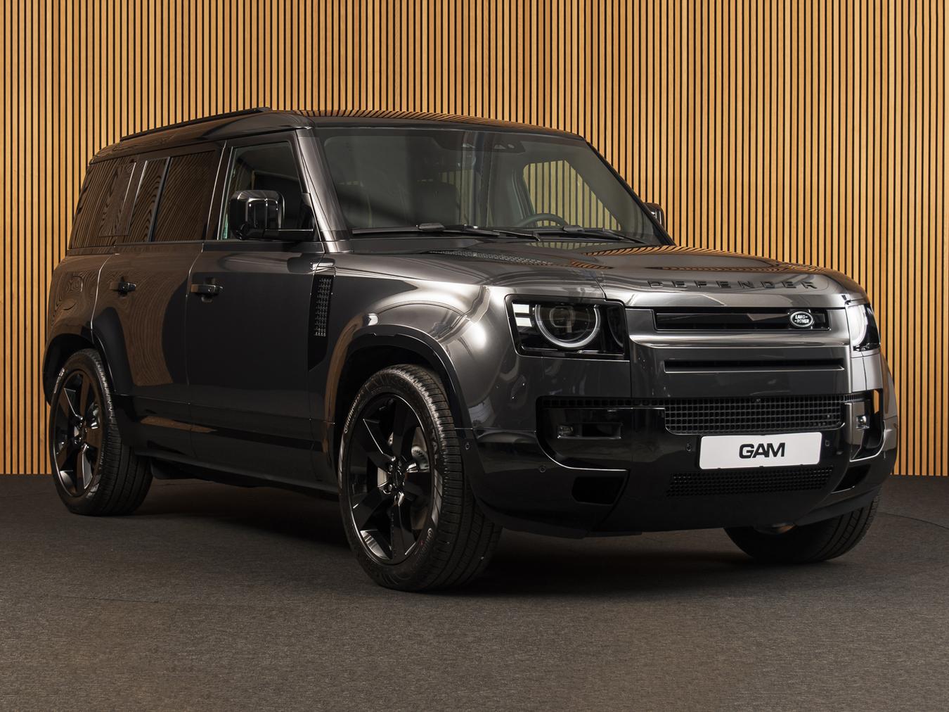 Land Rover Defender 110 X-Dynamic HSE P300e