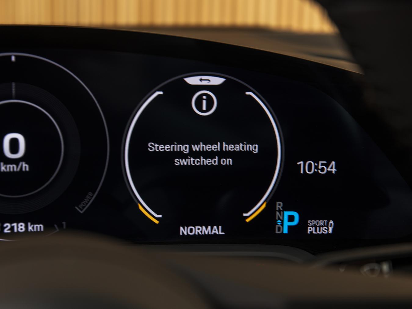 Porsche Taycan Performance 84 kWh