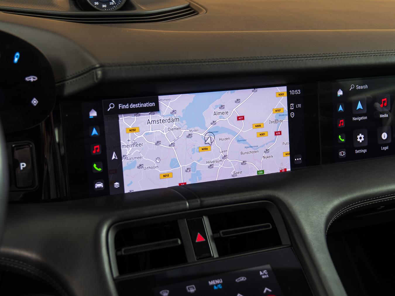 Porsche Taycan Performance 84 kWh