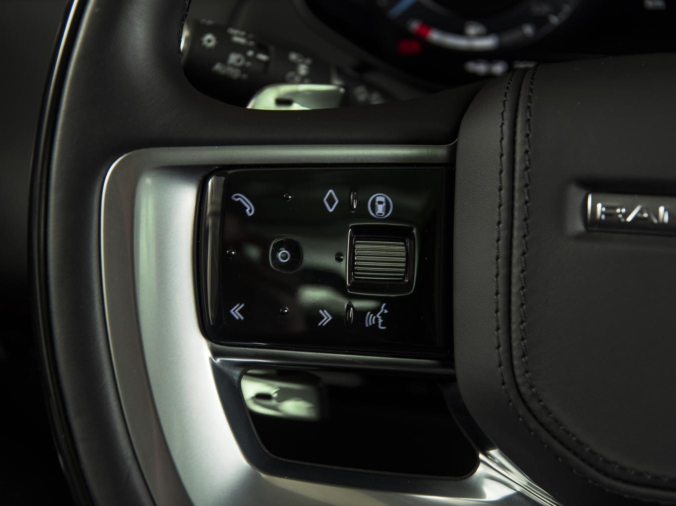 Land Rover Range Rover P550e Autobiography