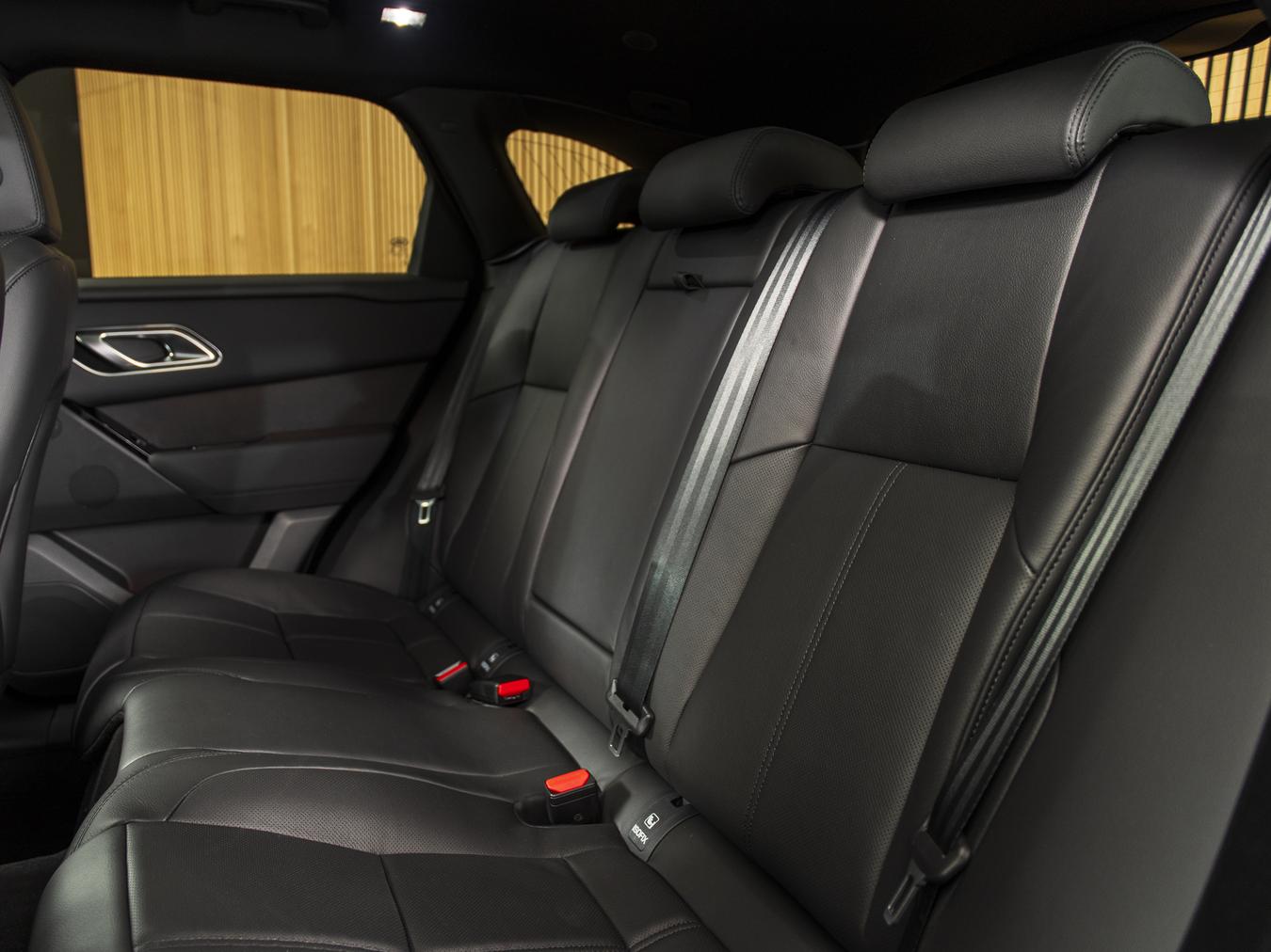 Land Rover Range Rover Velar R-DYNAMIC SE P400e