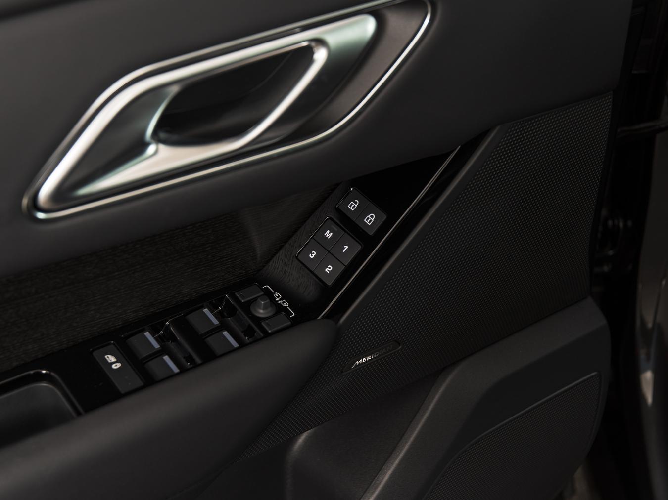 Land Rover Range Rover Velar R-DYNAMIC SE P400e