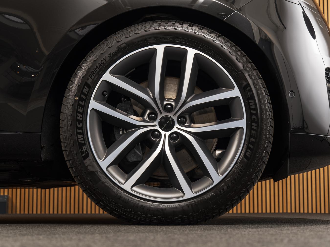 Land Rover Range Rover P550e Autobiography