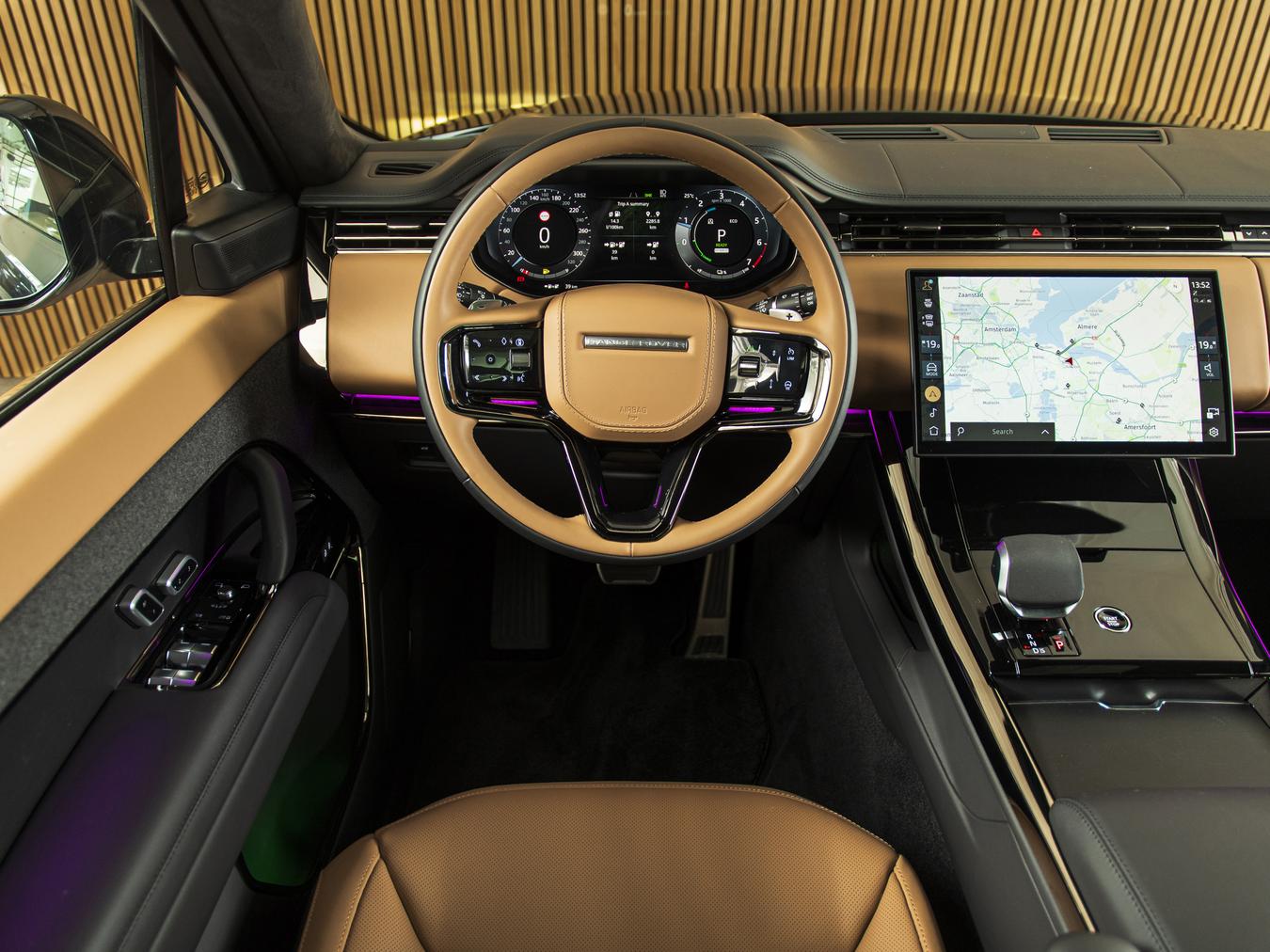 Land Rover Range Rover Sport P550e Autobiography