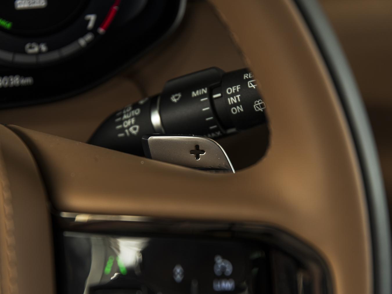 Land Rover Range Rover Sport P550e Autobiography