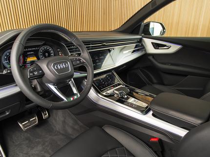 Audi Q8 55 TFSI-e Quattro S-Line