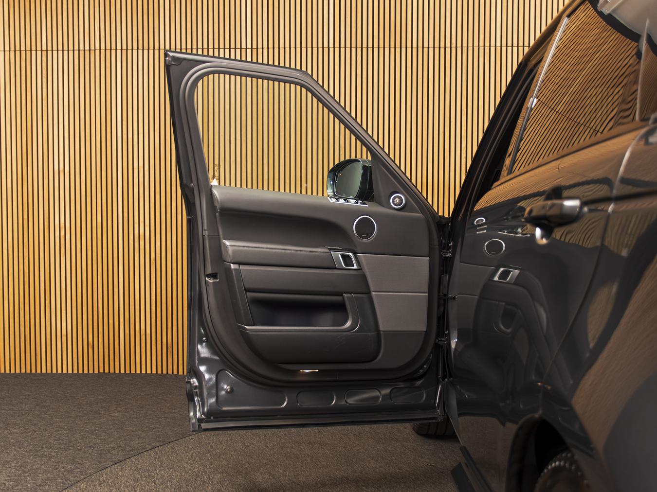 Land Rover Range Rover Sport P400e HSE Dynamic