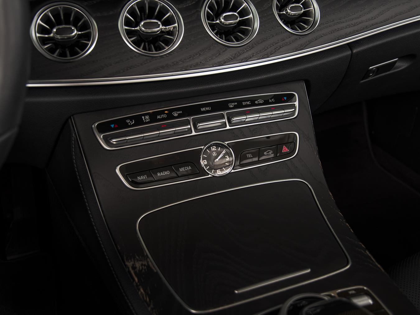 Mercedes-Benz E200 Cabrio