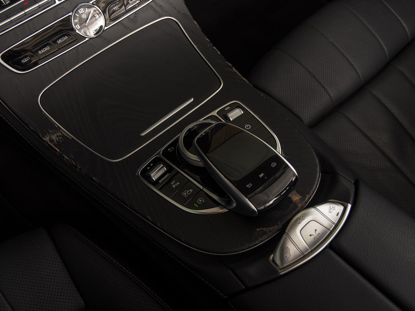 Mercedes-Benz E200 Cabrio