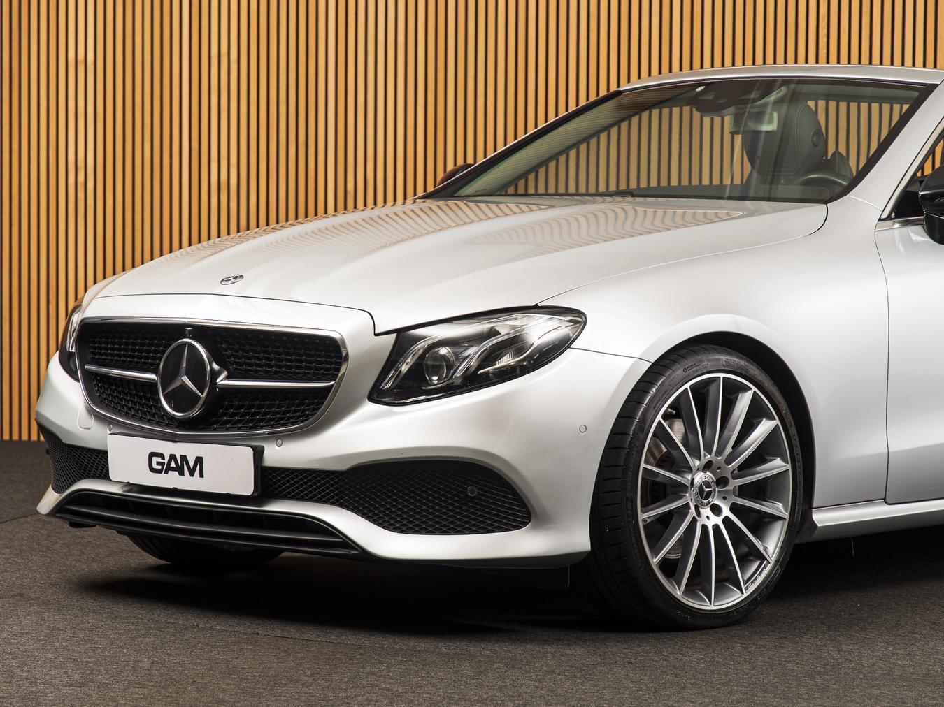 Mercedes-Benz E200 Cabrio