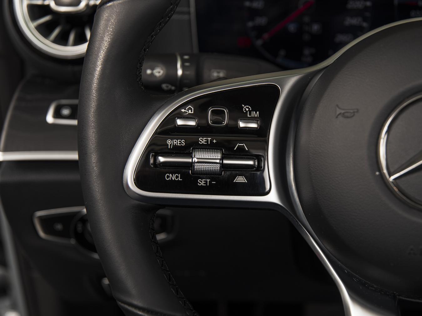 Mercedes-Benz E200 Cabrio