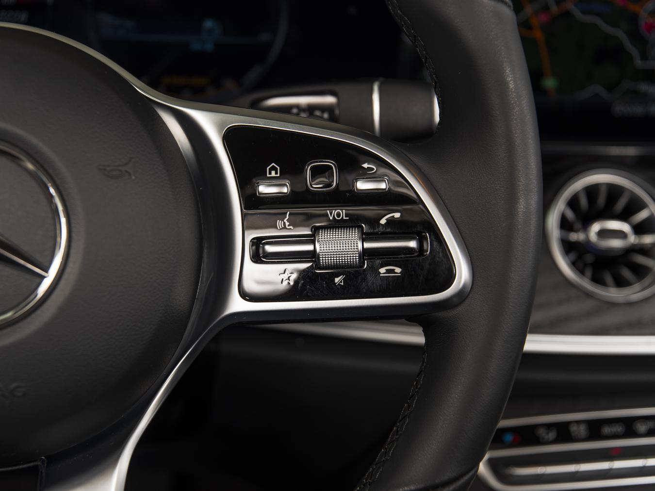 Mercedes-Benz E200 Cabrio