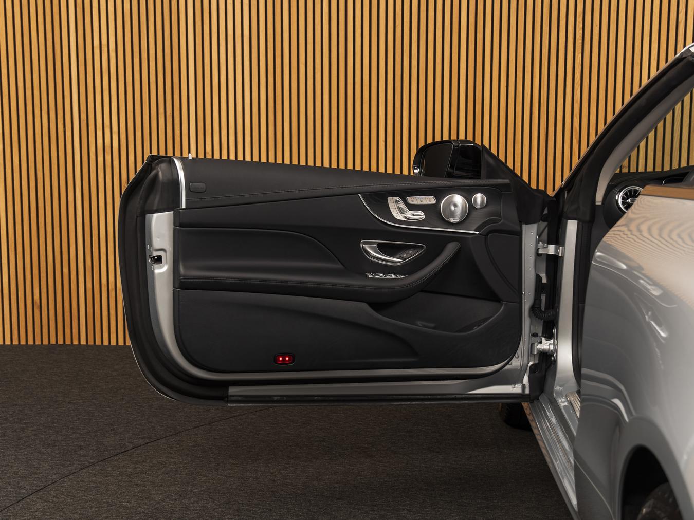 Mercedes-Benz E200 Cabrio