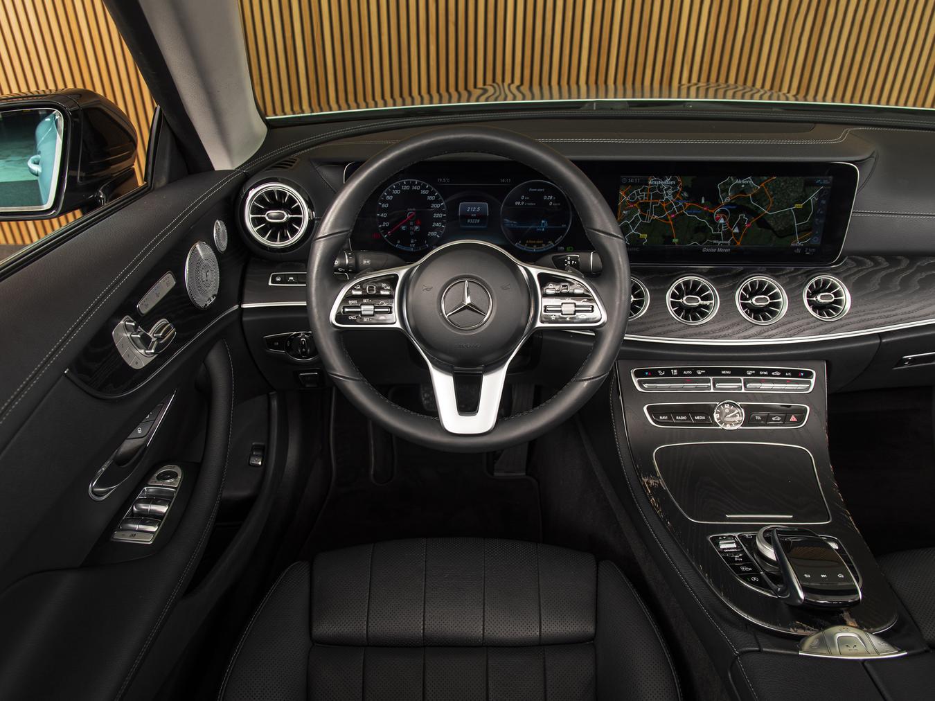 Mercedes-Benz E200 Cabrio