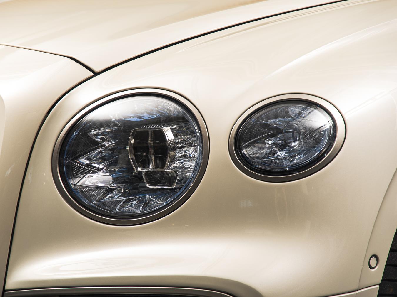 Bentley Flying Spur Hybrid